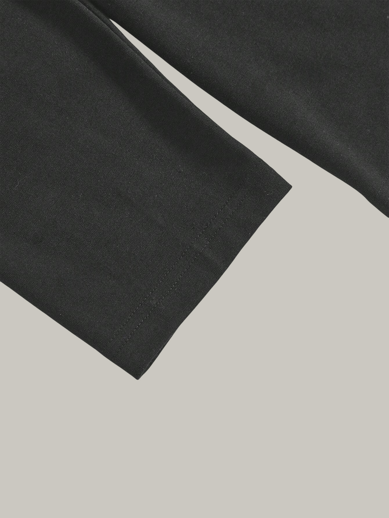 Bluzka z lekko opadającymi ram – Base Layer Top recenzja i cena