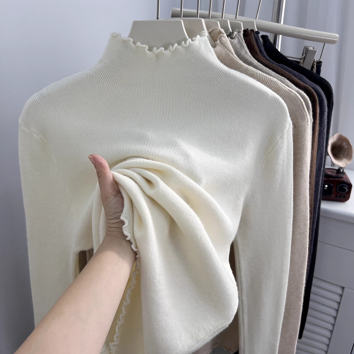 Damskie swetry z golfem w kore – Thermal Long John recenzja i cena