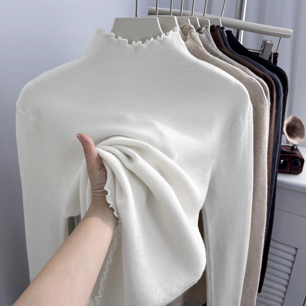 Damskie swetry z golfem w kore – Thermal Long John recenzja i cena