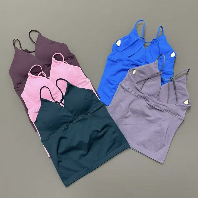 Top sportowy damski z dekoltem – Suspender Tank Top recenzja i cena